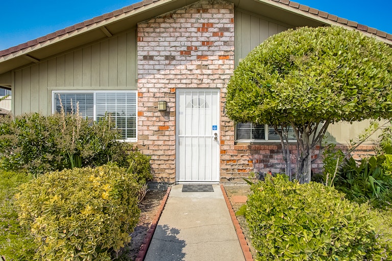 Photo 11 of 22 - 4525 Palm Ave #1, Sacramento, CA 95842