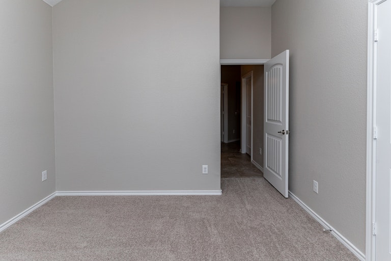 Photo 22 of 25 - 8945 Jewel Flower Dr, Fort Worth, TX 76131