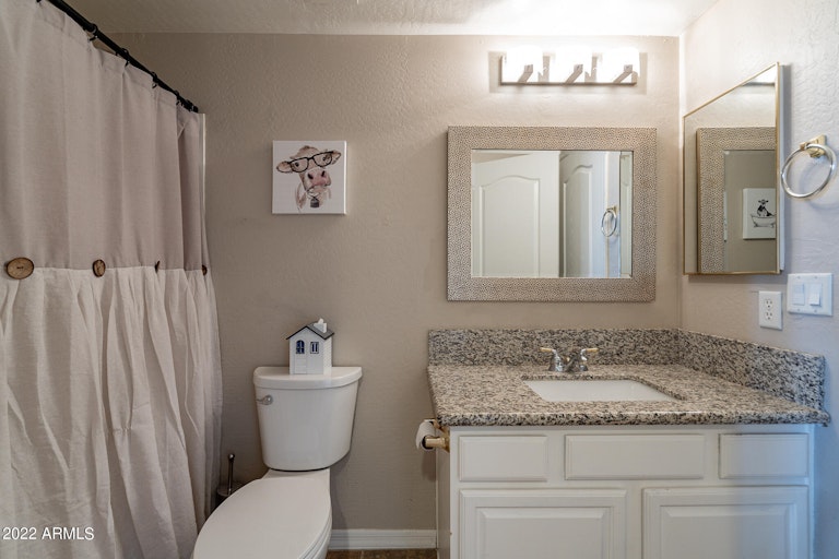 Photo 28 of 49 - 6506 W Molly Ln, Phoenix, AZ 85083