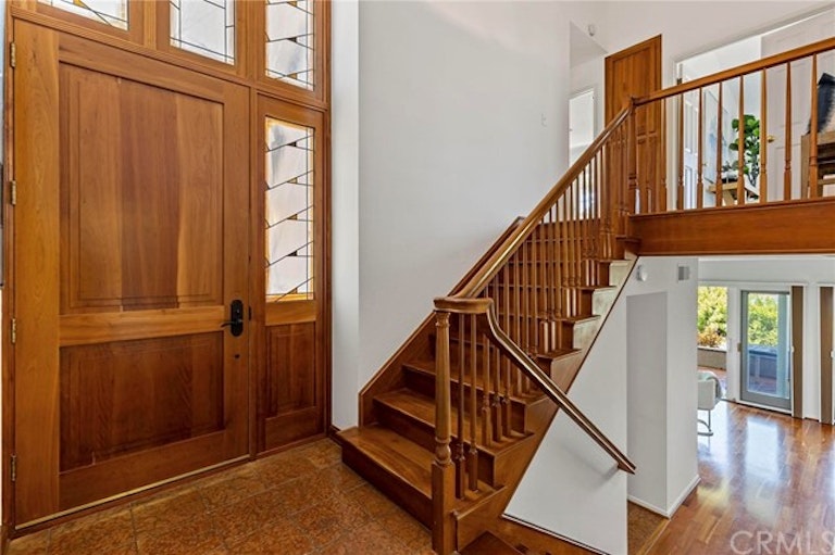 Photo 3 of 28 - 2641 Vista Ornada, Newport Beach, CA 92660