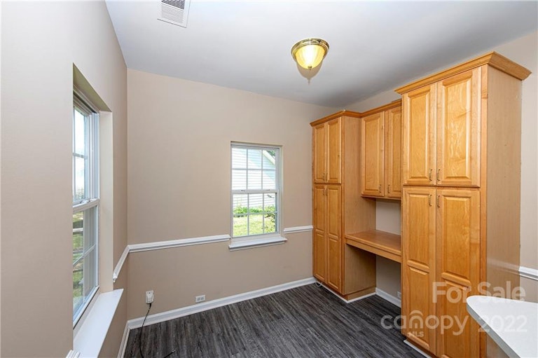 Photo 8 of 31 - 14916 Cane Field Dr, Charlotte, NC 28273