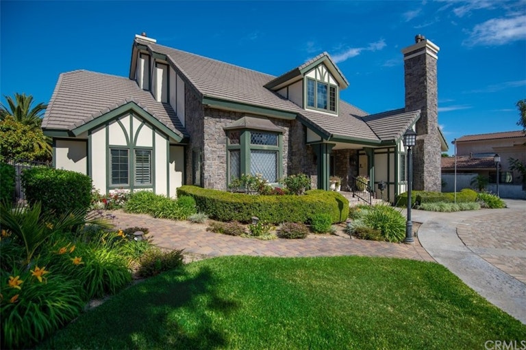 Photo 3 of 52 - 3795 Valencia Ave, San Bernardino, CA 92404
