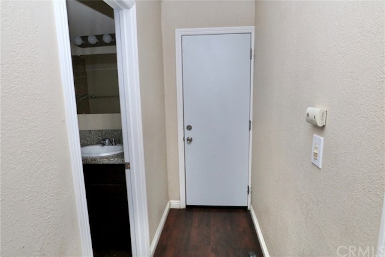 Photo 11 of 24 - 501 S Buena Vista St, Hemet, CA 92543