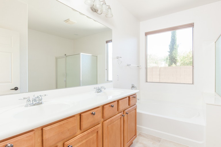 Photo 14 of 26 - 1198 W Cutleaf Cir, San Tan Valley, AZ 85143