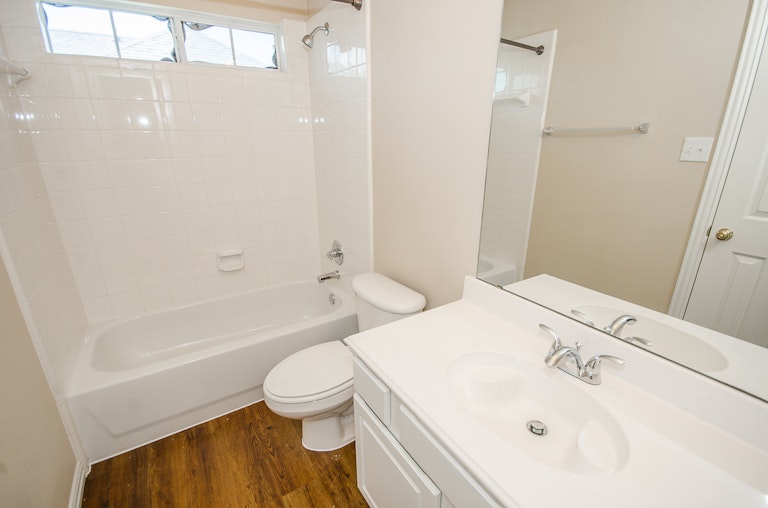 Photo 38 of 43 - 9714 Pinehurst Dr, Rowlett, TX 75089
