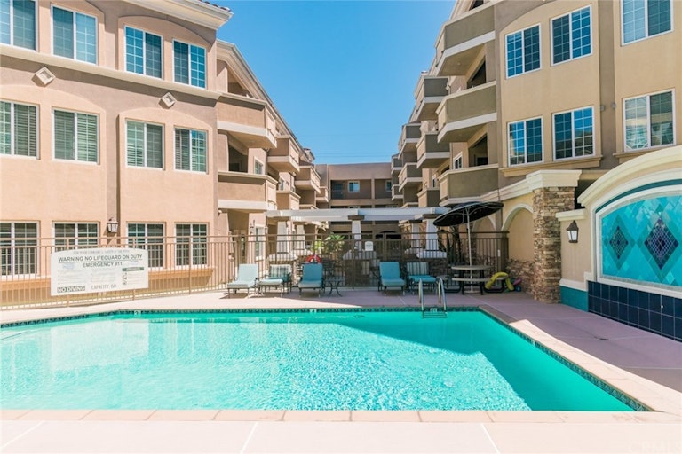 Photo 1 of 16 - 2750 Artesia Blvd #215, Redondo Beach, CA 90278
