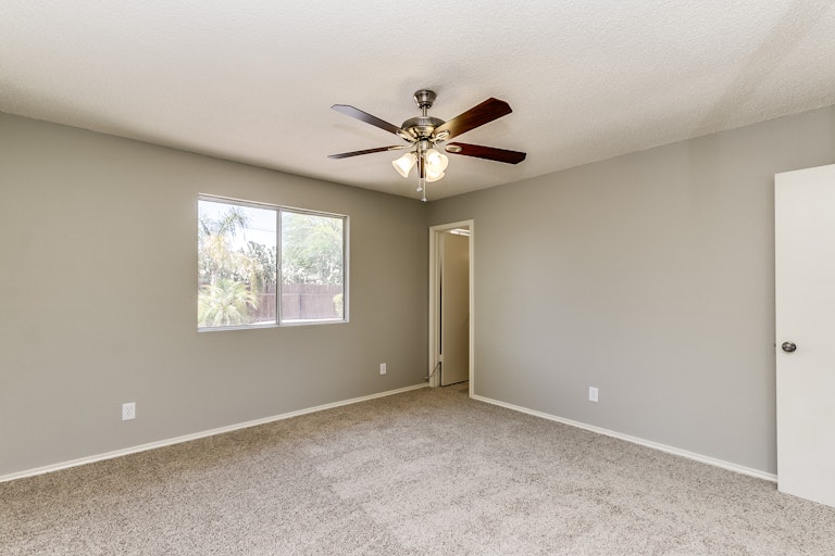 Photo 3 of 29 - 11539 E Crescent Ave, Mesa, AZ 85208