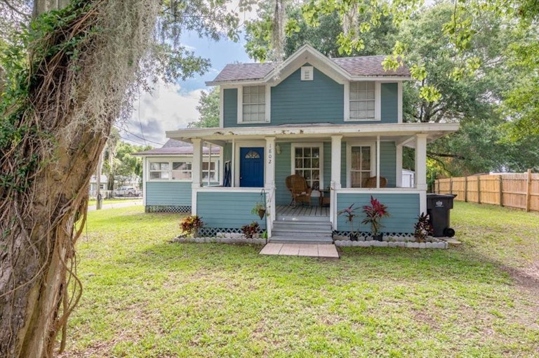 Photo 1 of 30 - 1802 Lenna Ave, Seffner, FL 33584