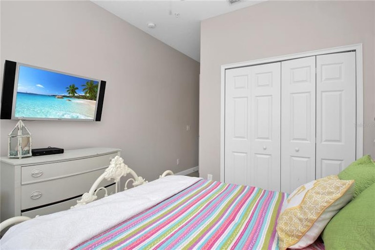 Photo 19 of 41 - 1166 Bolton Pl, Lake Mary, FL 32746