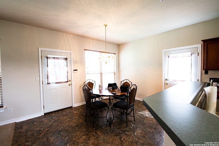 Photo 12 of 25 - 9332 Remuda Path, San Antonio, TX 78254