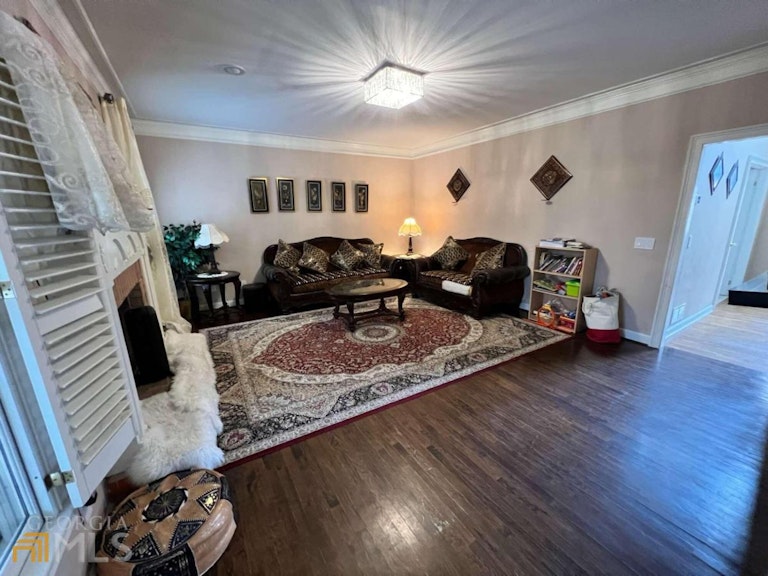 Photo 10 of 27 - 168 Long Meadow Ln, Alpharetta, GA 30004