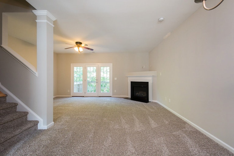 Photo 3 of 16 - 2708 Wyntercrest Ln, Durham, NC 27713