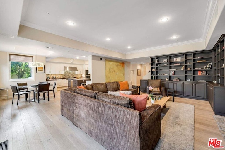 Photo 15 of 43 - 11706 Chaparal St, Los Angeles, CA 90049