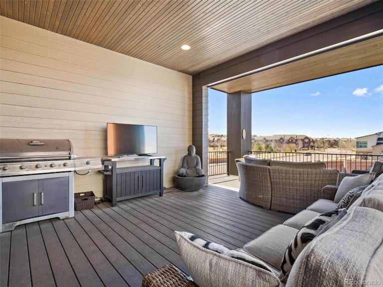 Photo 18 of 40 - 10165 Bellwether Ln, Lone Tree, CO 80124