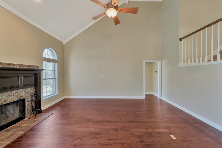 Photo 16 of 38 - 5705 Pleasant Run Rd, Colleyville, TX 76034