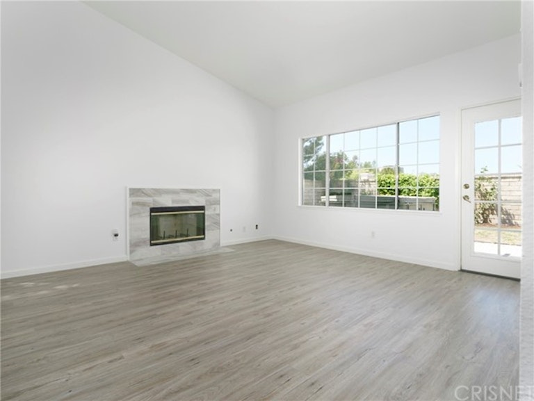 Photo 8 of 28 - 27237 Blakely Pl, Valencia, CA 91354