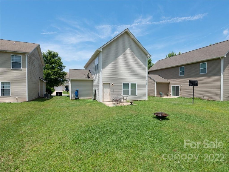 Photo 35 of 35 - 926 Corvus Ct, Charlotte, NC 28216