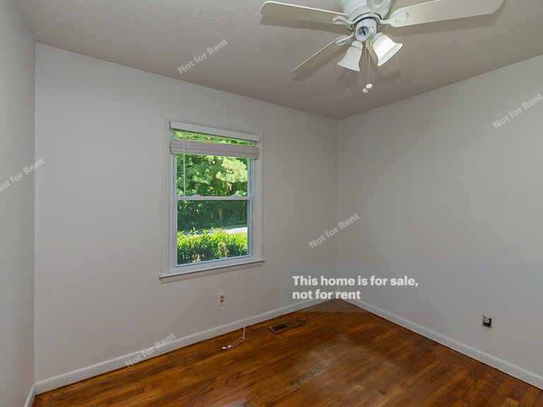 Photo 18 of 22 - 5304 Olive Rd, Raleigh, NC 27606