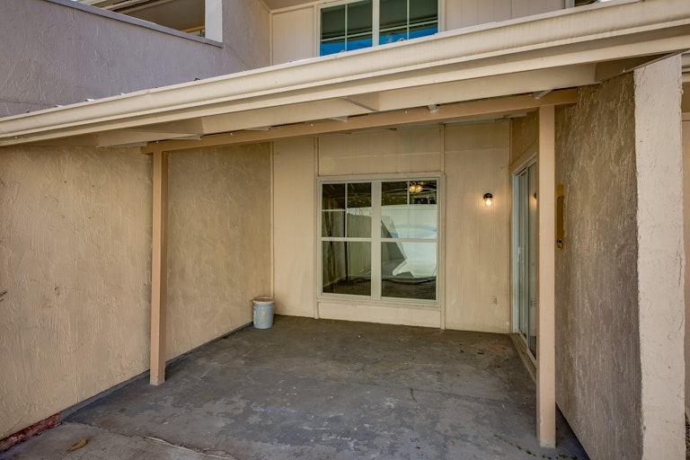 Photo 19 of 21 - 509 Valley Park Dr, Garland, TX 75043