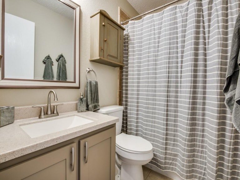 Photo 19 of 25 - 1539 Brandywine Ln, Little Elm, TX 75068