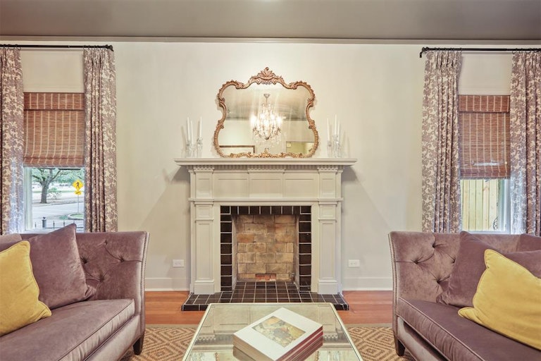 Photo 5 of 49 - 2203 University Blvd, Houston, TX 77030