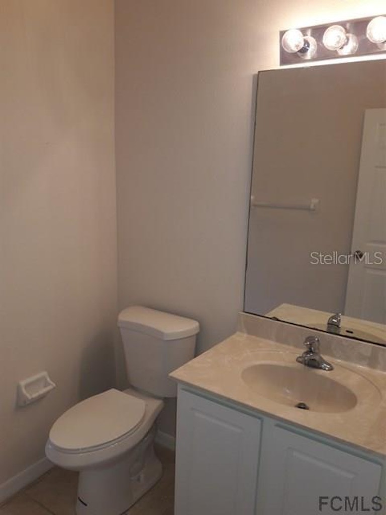 Photo 9 of 16 - 9 Pinetree Dr, Palm Coast, FL 32164