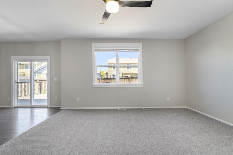 Photo 5 of 17 - 12625 E 104th Pl, Commerce City, CO 80022