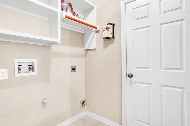 Photo 35 of 40 - 1418 Oxbow Dr, Cedar Hill, TX 75104