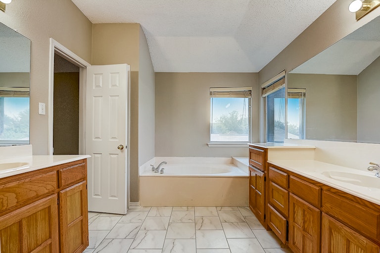 Photo 17 of 31 - 1110 Boyd Dr, Wylie, TX 75098