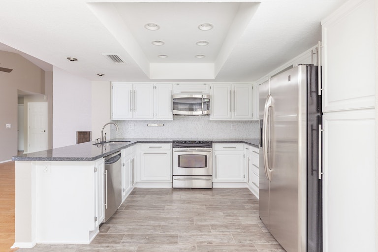 Photo 7 of 29 - 802 E Meadow Ln, Phoenix, AZ 85022