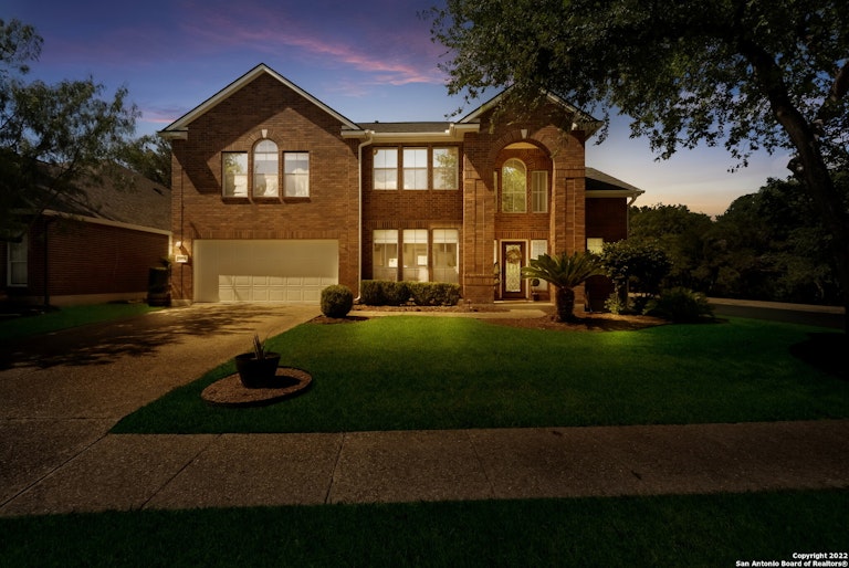 Photo 3 of 39 - 13502 Chamber Oaks, San Antonio, TX 78231