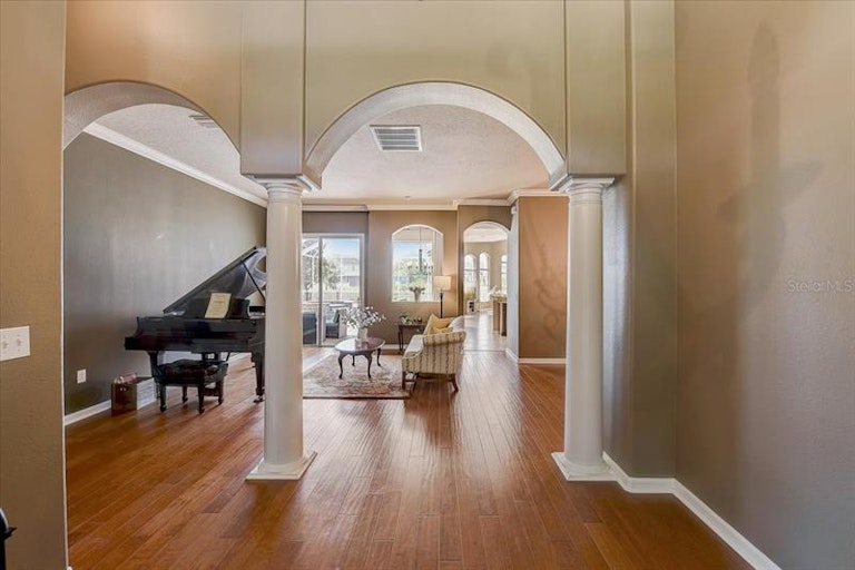 Photo 6 of 52 - 1740 Swamp Rose Ln, Trinity, FL 34655