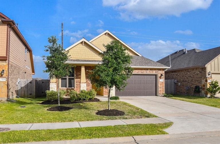 Photo 4 of 37 - 5206 Rue Dela Croix Dr, Katy, TX 77493