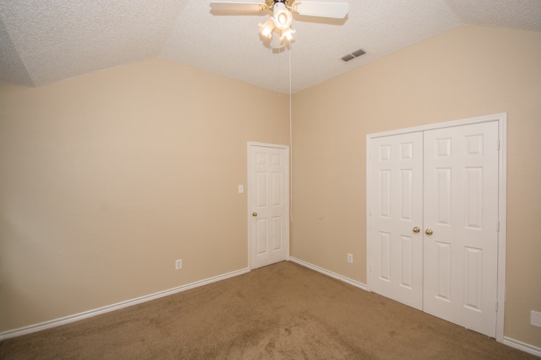 Photo 26 of 36 - 2705 Socrates Dr, Grand Prairie, TX 75052