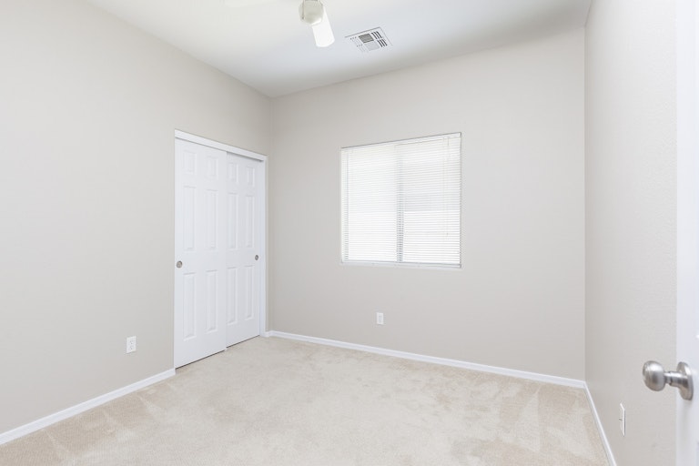 Photo 17 of 25 - 14615 W Ventura St, Surprise, AZ 85379