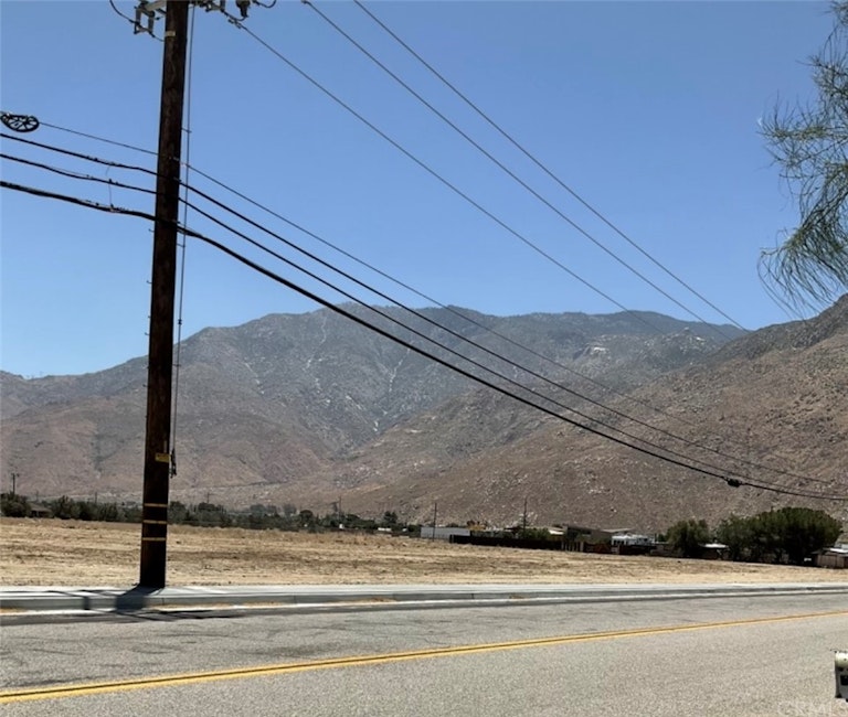 Photo 4 of 5 - 14291 Broadway St, Cabazon, CA 92230