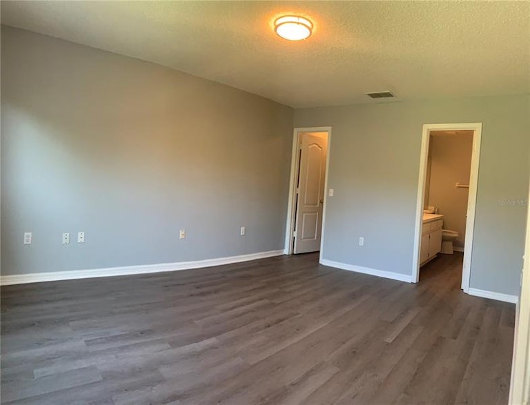 Photo 21 of 44 - 655 Lakemont Dr, Brandon, FL 33510