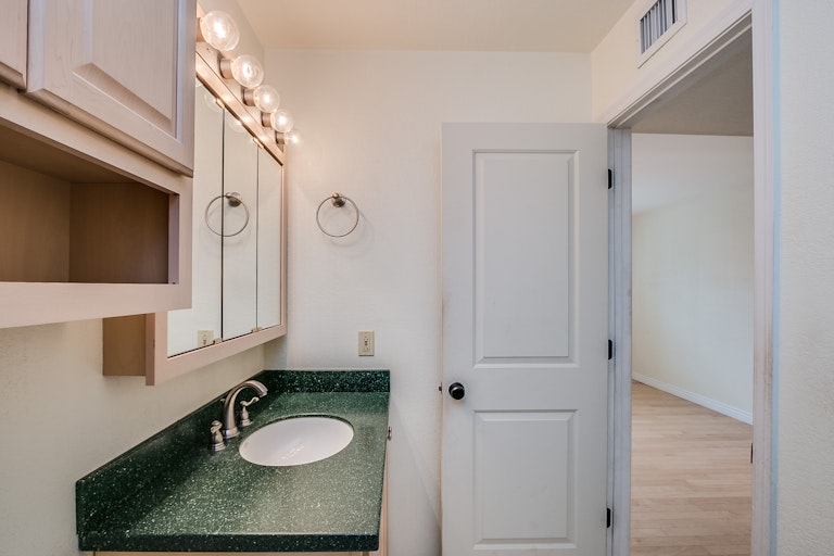 Photo 19 of 33 - 6309 E Acoma Dr, Scottsdale, AZ 85254