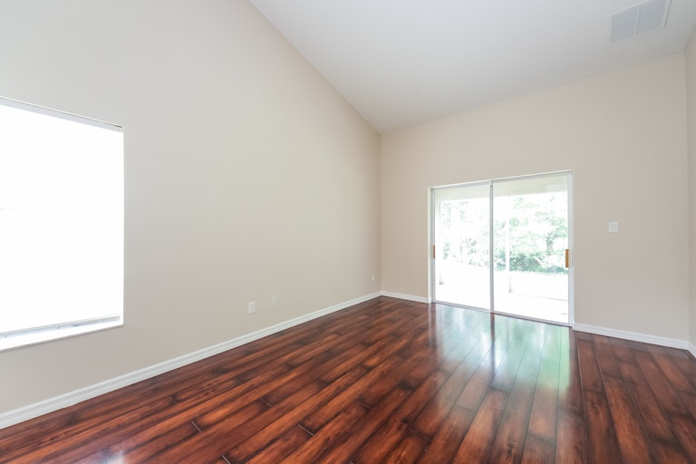 Photo 17 of 27 - 2207 Wolf Ridge Ln, Mount Dora, FL 32757