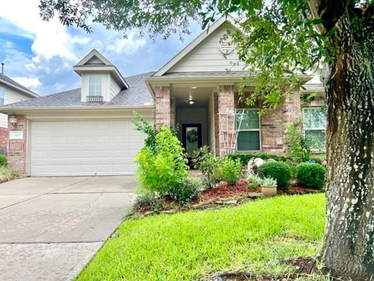Photo 1 of 20 - 3615 Tumbling Falls Dr, Manvel, TX 77578