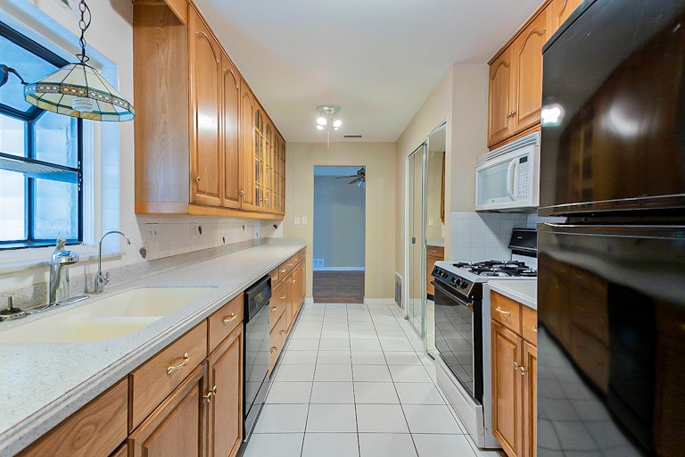 Photo 4 of 23 - 150 3rd St, Winter Springs, FL 32708