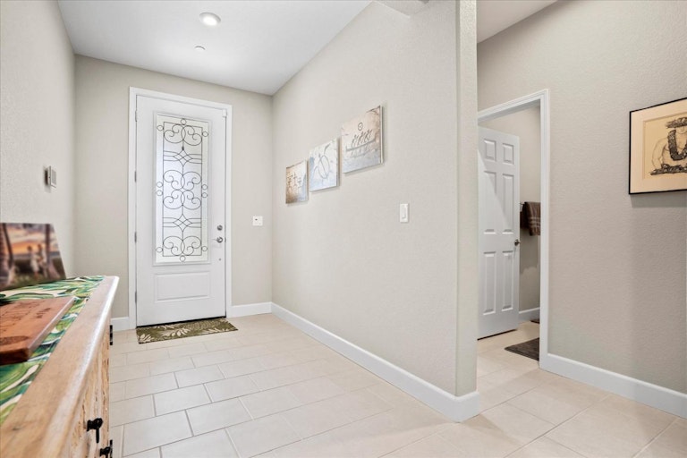 Photo 16 of 66 - 2580 Chesapeake Way, Lincoln, CA 95648