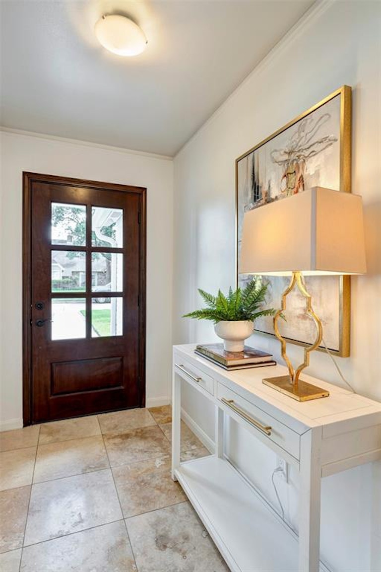 Photo 2 of 34 - 13519 Westport Ln, Houston, TX 77079