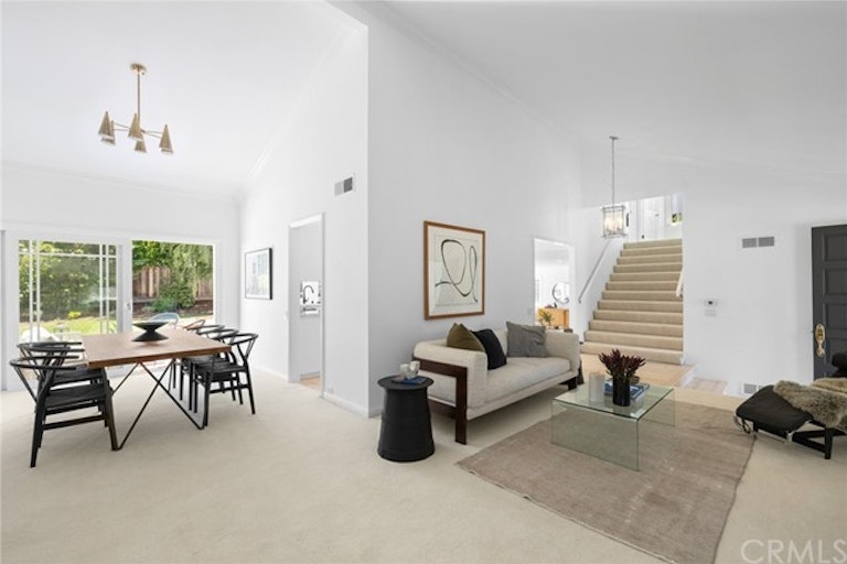 Photo 6 of 30 - 1978 Port Nelson Pl, Newport Beach, CA 92660