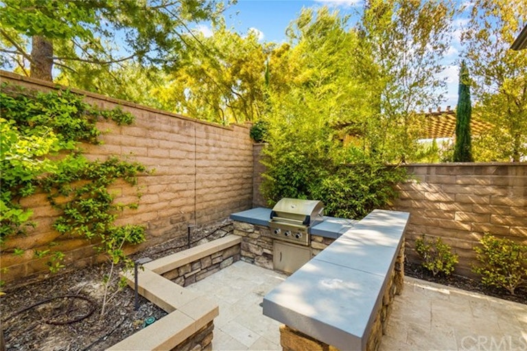 Photo 31 of 72 - 34 Shadybend, Irvine, CA 92602