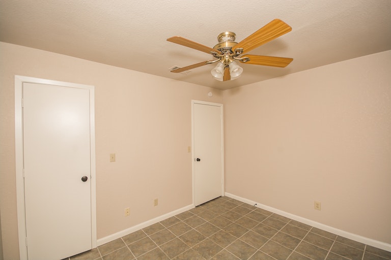 Photo 22 of 30 - 3813 Bond St, Rowlett, TX 75088