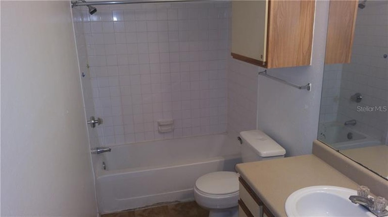 Photo 9 of 14 - 8653 Fancy Finch Dr #204, Tampa, FL 33614