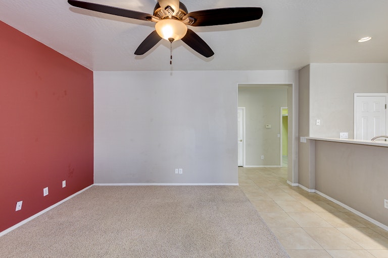 Photo 9 of 73 - 924 W Laurel Ave, Gilbert, AZ 85233