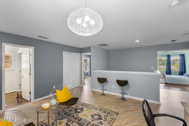 Photo 21 of 40 - 6304 Pendragon Pl, Jacksonville, FL 32258