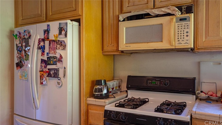 Photo 5 of 16 - 1128 W Benbow St, Covina, CA 91722